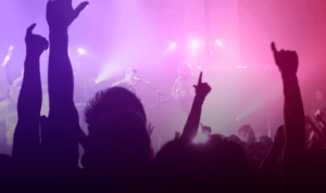 How much does it cost to get into a nightclub in Los Angeles