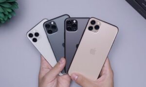 Iphone is reportedly working on a Dual Screen