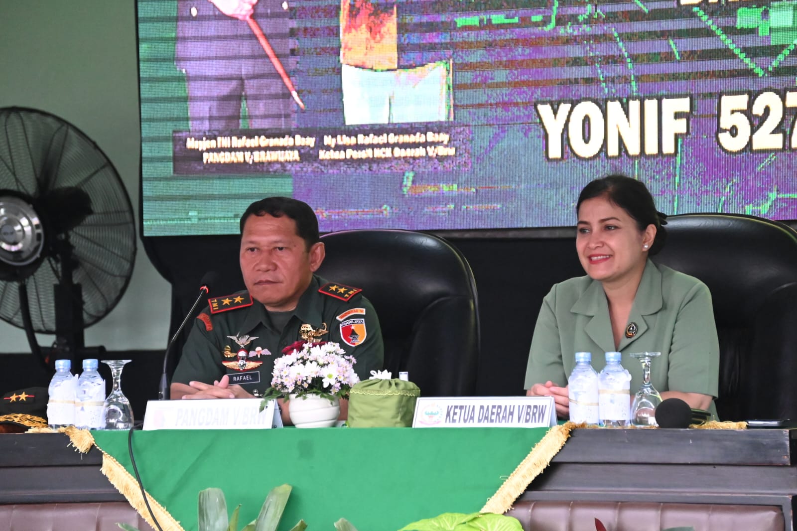 Berkunjung ke Yonif 527/BY, Mayjen TNI Rafael Suarakan Netralitas TNI