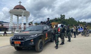 Satgas Yonif 721 Bersinergi Ciptakan Pemilu Damai di Tanah Papua