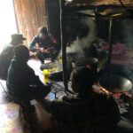 Babinsa Melaksanakan Kegiatan Komunikasi Sosial Bersama Masyarakat Melekom