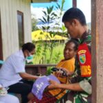 Babinsa Koramil Jila Minta Agar Warga Tetap Jaga Kesehatan Dan Jangan Takut Untuk Berobat