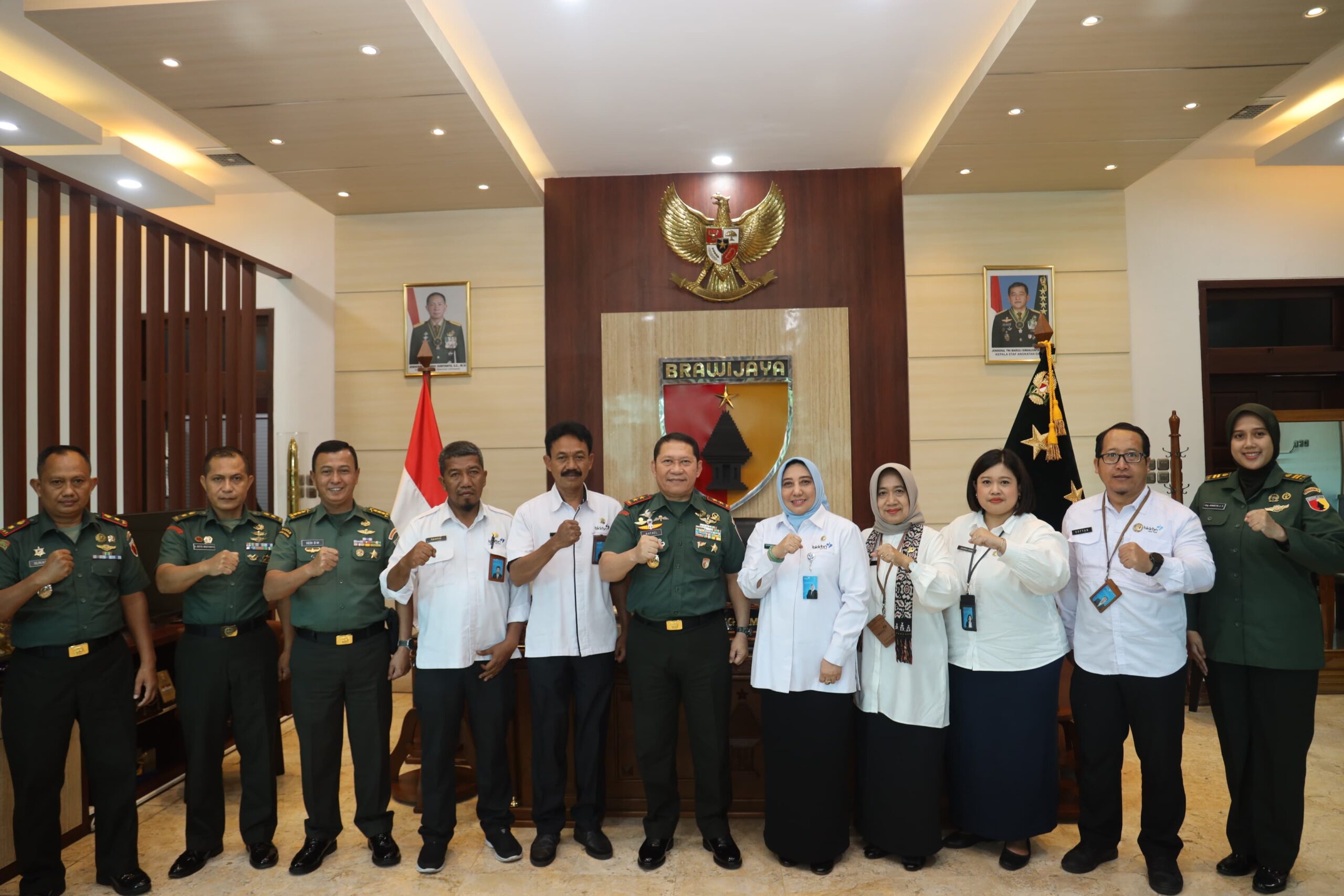 Mayjen TNI Rafael Terima Audiensi BKKBN Provinsi Jatim