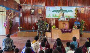Anggota Satgas Yonif 721/Makkasau Pimpin Ibadah Gabungan Gereja