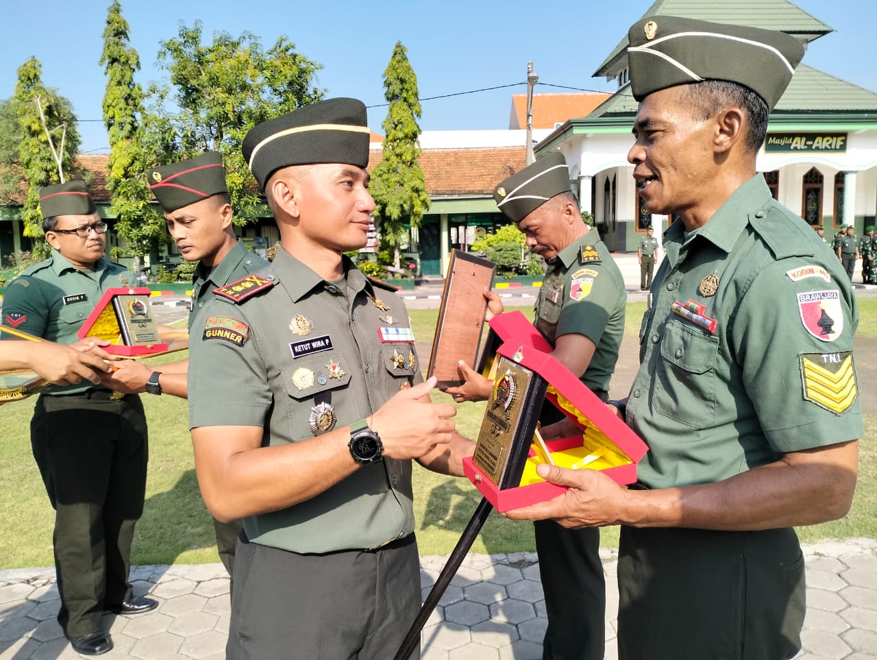 Tiga Prajurit Masuki Masa Purna, Letkol Wira Gelar Tradisi Satuan
