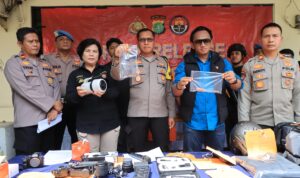 Polsek Bekasi Selatan Mengamankan 3 Pelaku Pecah Kaca Yang Terjadi di Jl. Irigasi Kelurahan Pekayon