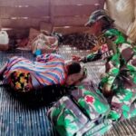 Wujud Peduli Masyarakat Satgas Pamtas Statis RI-PNG Yonif 111/KB Beri Pelayanan Kesehatan Gratis Di wilayah Perbatasan