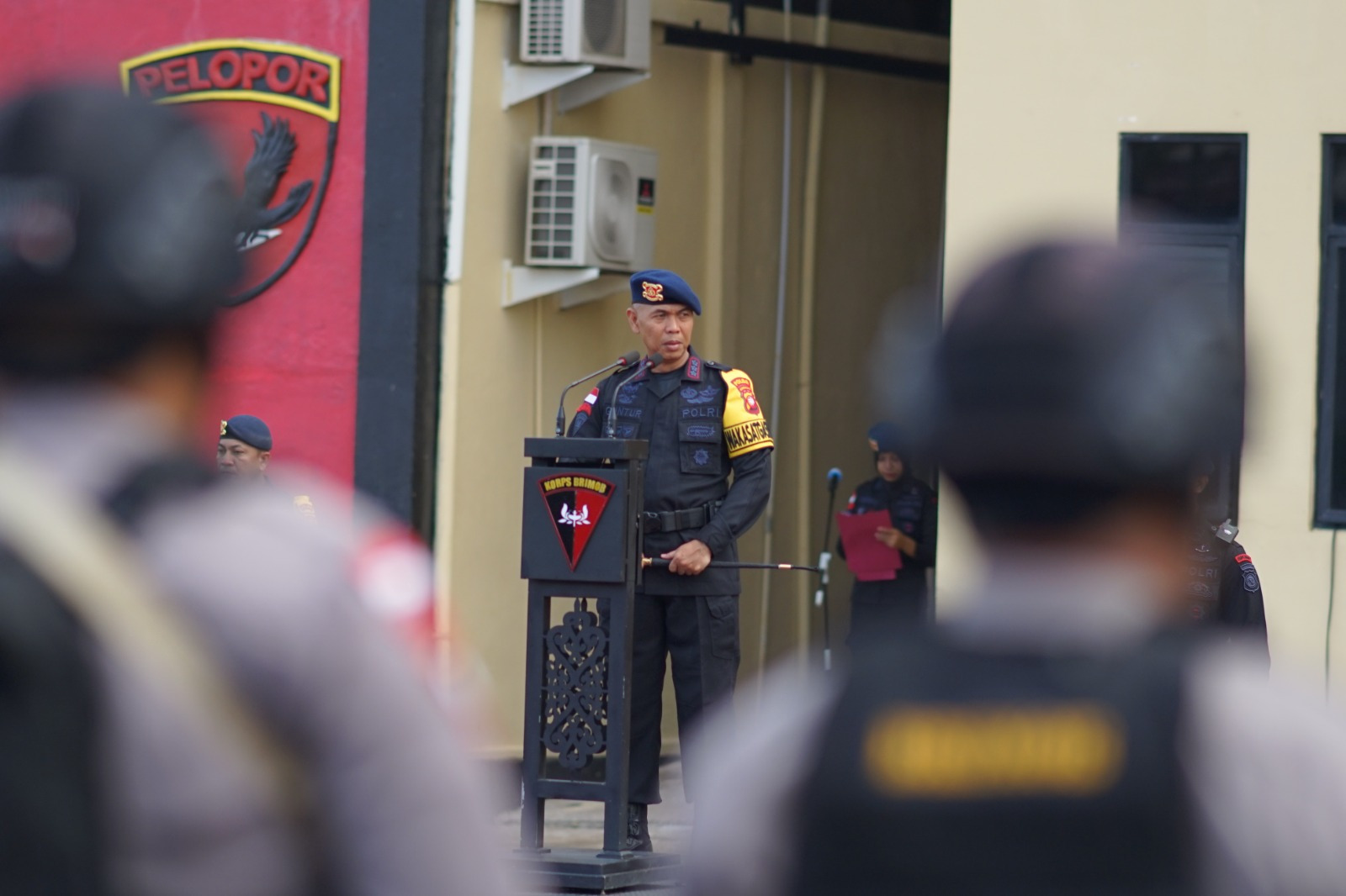 Bentuk Kesiapsiagaan Personil Dalam Melaksanakan Tugas Satbrimob Gelar Apel Pasukan
