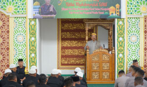 Tanamkan Moral Personel Brimob Kalbar Dengan Bintohtal Peringati Isra’ Mi’raj