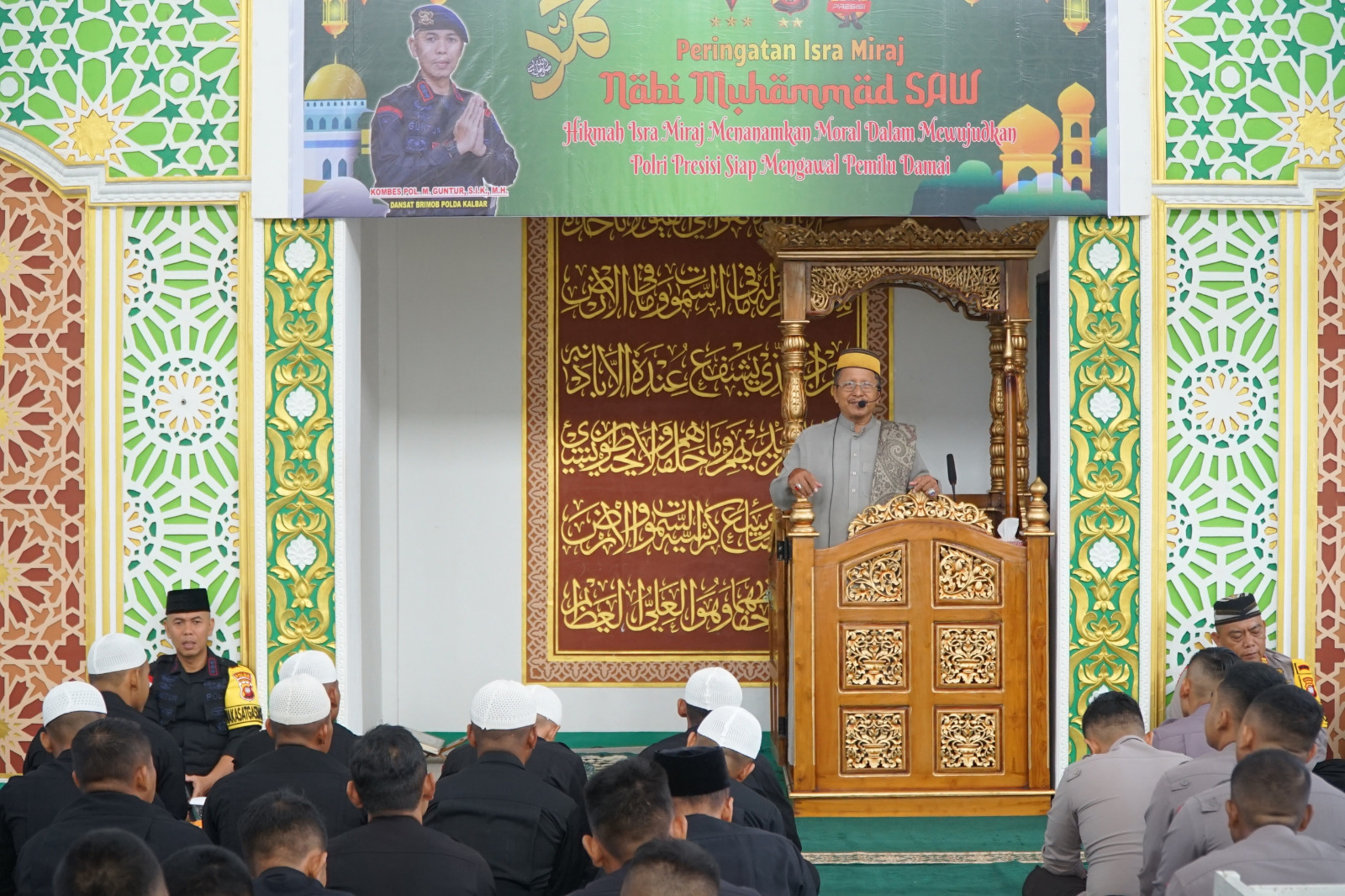 Tanamkan Moral Personel Brimob Kalbar Dengan Bintohtal Peringati Isra’ Mi’raj