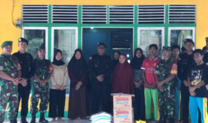 Jumat Berkah Satbrimob Polda Kalbar Berbagi Kebahagiaan