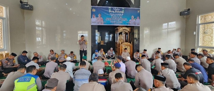 Polres Gowa Memperingati Isra Mikraj Nabi Muhammad SAW 1445 H/2024 M di Masjid Al Ghaffar