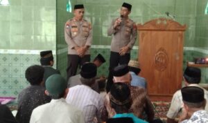 Polres Takalar Gelar Jumat Curhat di Kecamatan Sanrobone