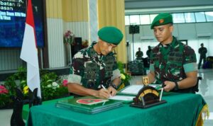 Kasdam XIV/Hsn Mewakili Pangdam Memimpin Sertijab Tiga Pejabat Kodam XIV/Hsn