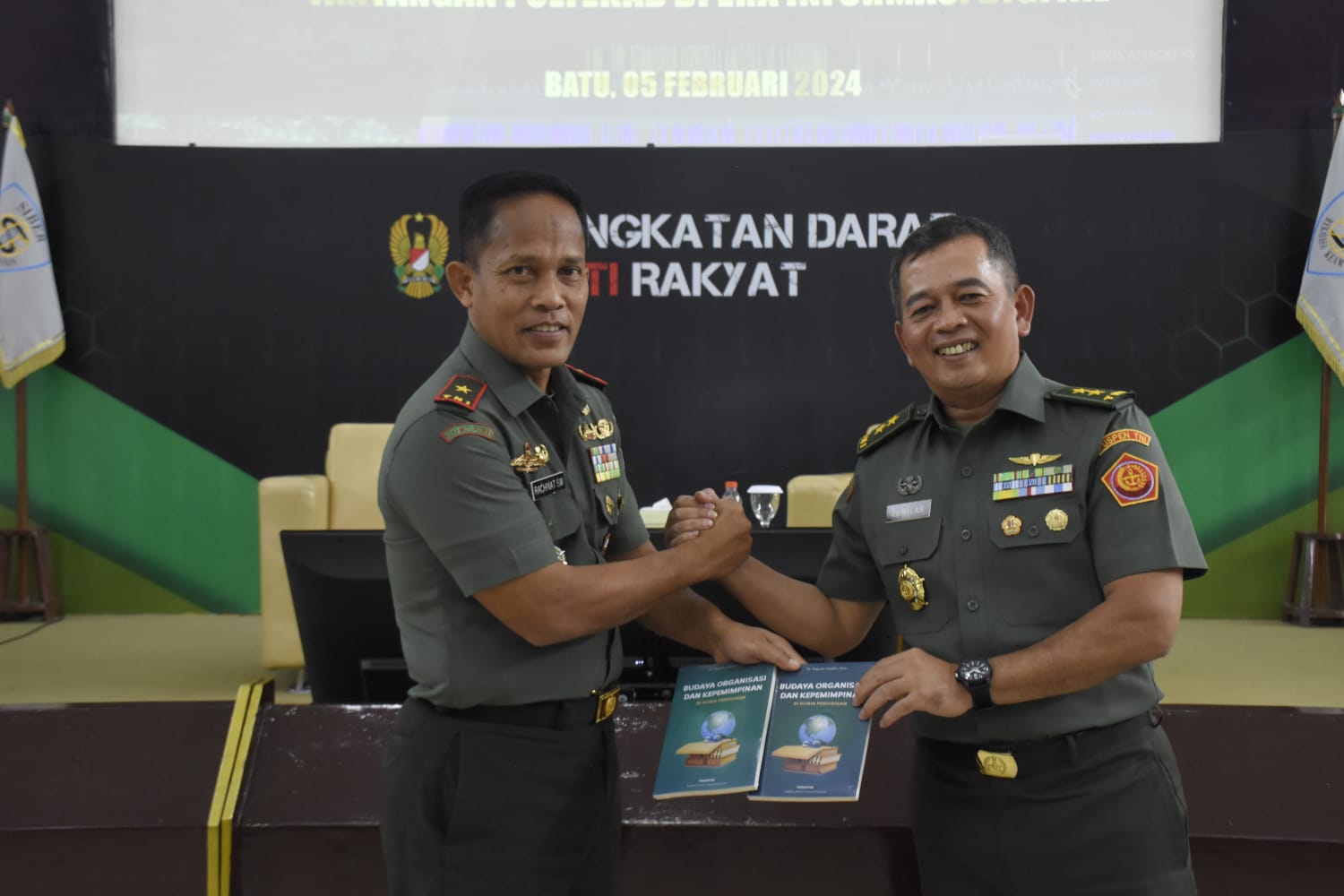 Kapuspen TNI : Adaptasi Terhadap Perkembangan Teknologi Digital Sebagai Modal Ketahanan Informasi dan Kemandirian Teknologi