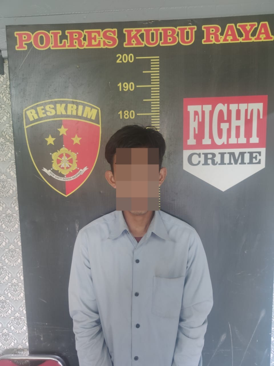 Ngeri !! Seorang Ayah Tega Aniaya Anak Tiri