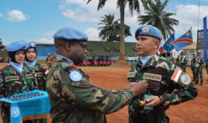 Satgas Kizi TNI Konga XX-T Monusco Terima Penghargaan UN Medal