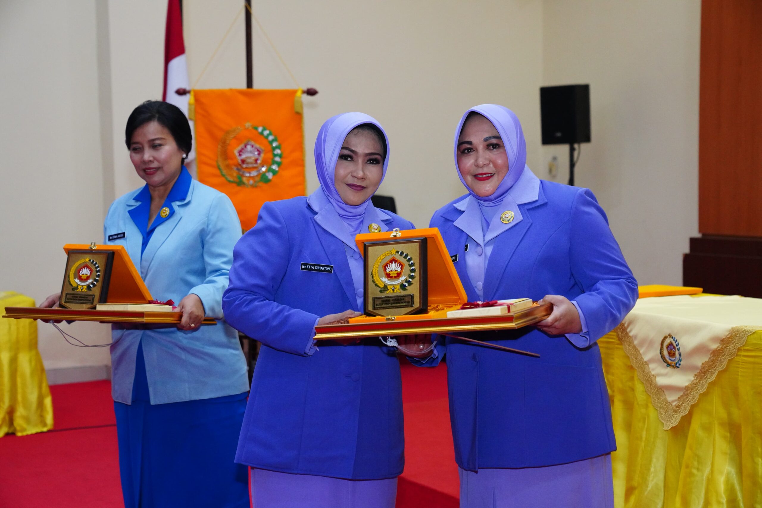 Ketua Harian Dharma Pertiwi Pusat Pimpin Sertijab Kasi Penerangan dan Redaksi