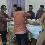 Polisi Evakuasi Penemuan Mayat Gantung Diri di Lamtim