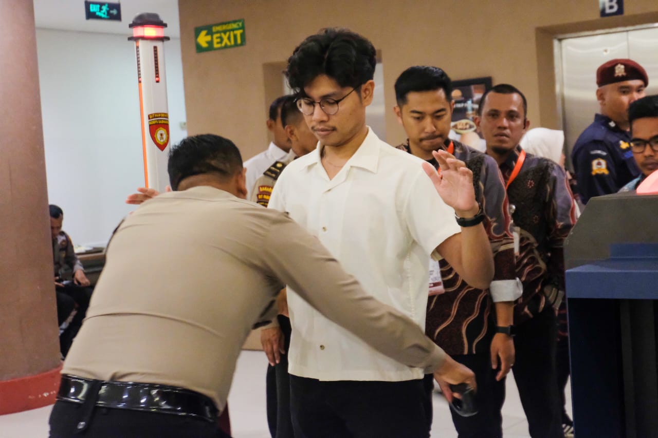 Pengamanan Ketat di Hari Pertama Rapat Pleno Terbuka Rekapitulasi Pemilu 2024 Tingkat Provinsi Kalbar, Ini Penjelasan Karoops Polda Kalbar