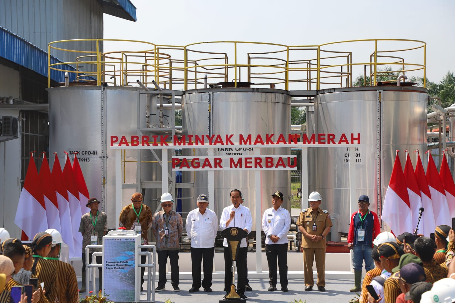 Pangdam I/BB Dampingi Presiden RI Resmikan Pabrik Minyak Makan Merah Pagar Merbau dan Kunker ke Daerah