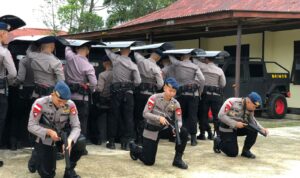 Satbrimob Polda Kalbar Tingkatkan Kemampuan Latihan Dalam Mencegah Pelanggaran Tugas Lapangan