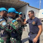 Tingkatkan Kemampuan, Prajurit Garuda Laksanakan Latihan Penanggulangan Kebakaran.