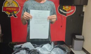 Personil Polresta Pontianak Amankan Pelaku Penjualan Arak Putih Tanpa Izin