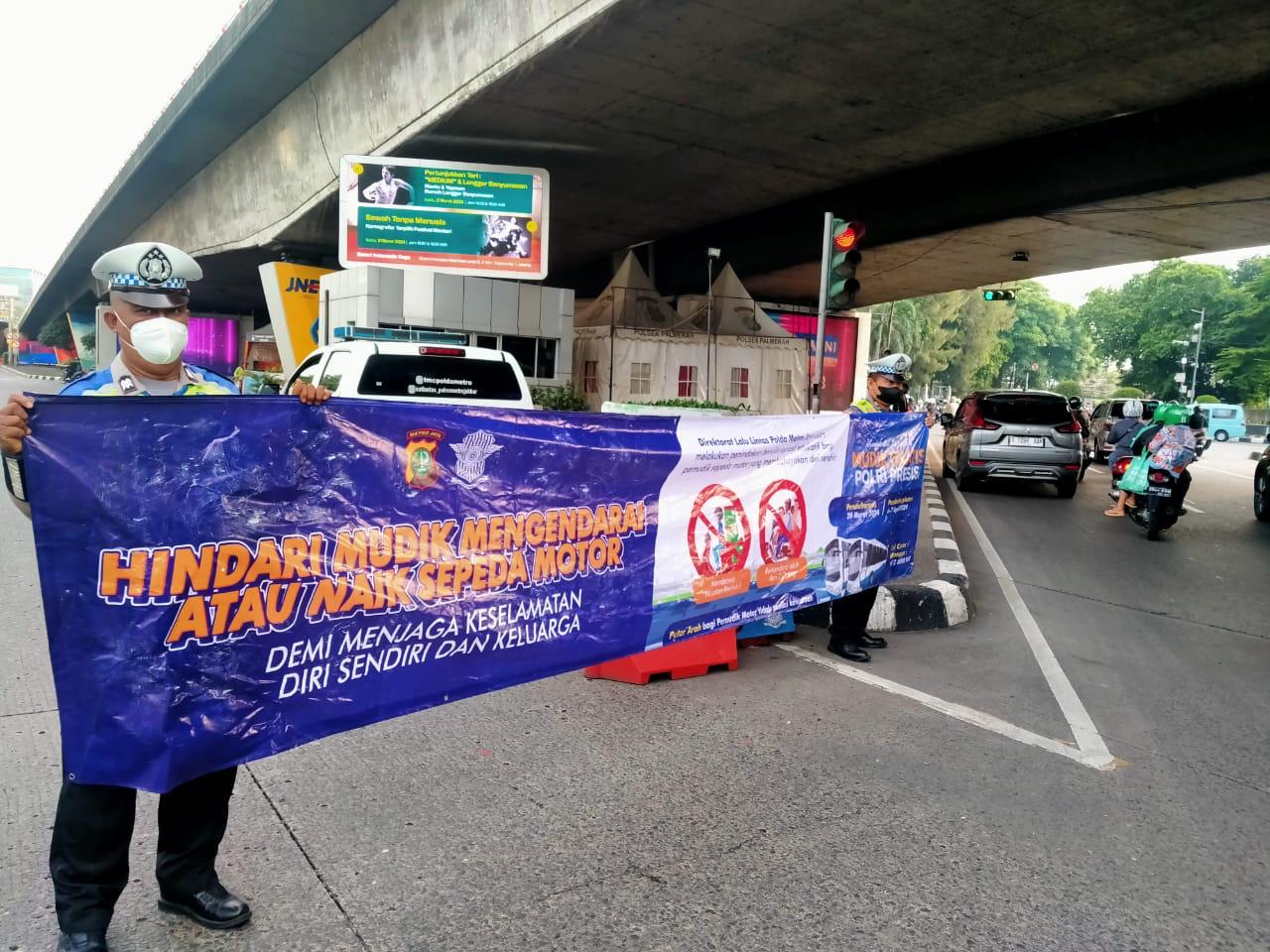 Satlantas Jakarta Barat Ingatkan Masyarakat: Mudik Aman, Hindari Mudik Menggunakan Sepeda Motor