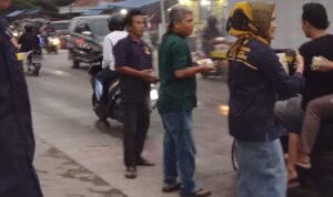 Karang Taruna Kembali Turun Kejalan Untuk Berbagi Takjil