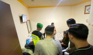 Asik Berzinah 6 Sejoli Dalam Kamar Hotel di Gulung Razia Gabungan