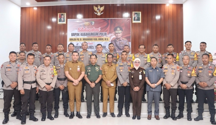 Dalam Rangka Silaturahmi, Kabaharkam Polri Kunjungi Polres Takalar