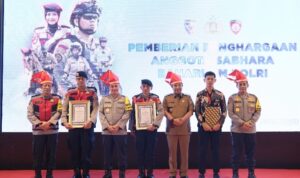 Kapolda Sulsel Hadir Bersama Kabaharkam Polri Yang Membuka Rakernis Korsabhara Baharkam Polri T.A 2024 di Makassar