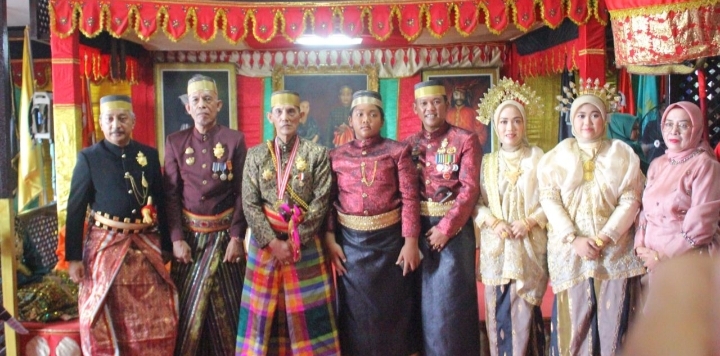 DANSAT BRIMOB POLDA SULSEL SAH MEMILIKI GELAR ADAT KERAJAAN GOWA.