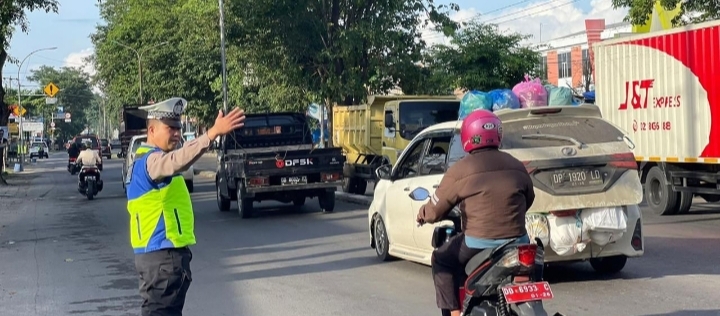 Pengaturan Pagi Satlantas Polres Takalar, Berikan Rasa Aman dan Nyaman Bagi Warga Beraktifitas di Bulan Ramadhan
