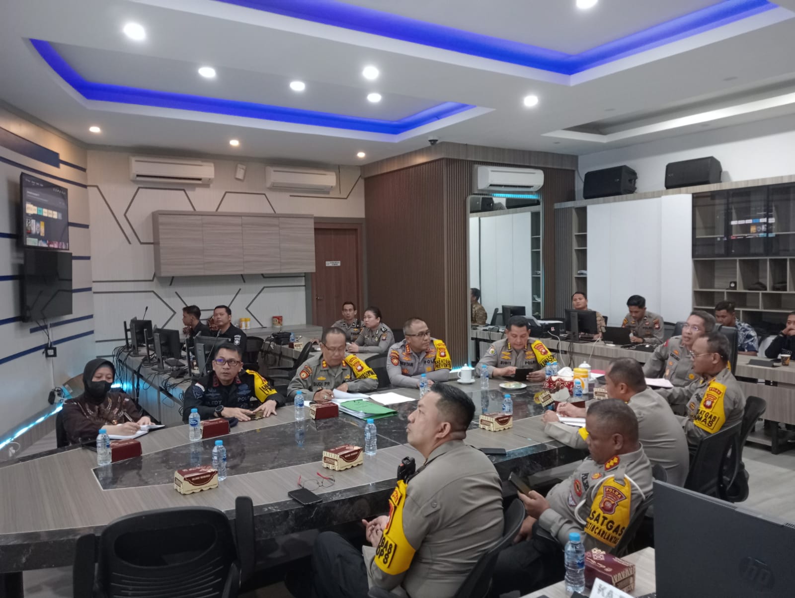 Pimpin Rapat Operasi Mantap Brata Kapuas 2024, Wakapolda Berikan Penekanan Kepada Seluruh Kasatgas Melalui Zoom Meeting