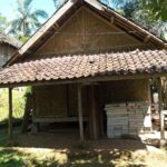 Mirisnya Kondisi Musolah Di Kampung Cipanyi 