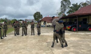 Satbrimob Polda Kalbar Asah Dan Tingkatkan Kemampuan Dalam Latihan Pengamanan VIP