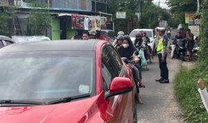 Hari Pertama Ops Ketupat 2024, Personel Pos PAM Lakukan Pengaturan Lalin di Sejumlah Tempat