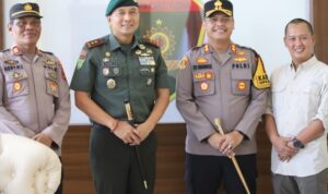 Tingkatkan Sinergitas TNI-Polri, Kapolres Gowa Sambangi Divif 3 Kostrad Pakkatto