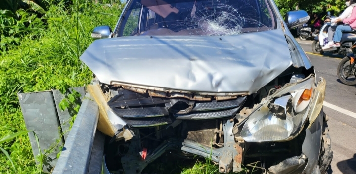 Kecelakaan Lalulintas di Tarowang, Mobil VS Motor Mengakibatkan Satu Orang Dirawat Di Puskesmas