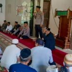 Polres Takalar Gelar Jumat Curhat di Masjid An-Nur Desa Lassang