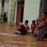 Dampak Banjir Bandang Akibat Intensitas Hujan Tinggi di Melawi