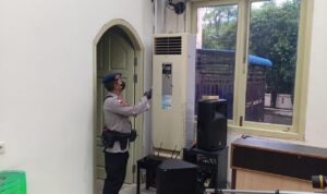 Satbrimob Polda Kalbar Terjunkan Personel Jibom di Setiap Gereja Berikan Rasa Aman