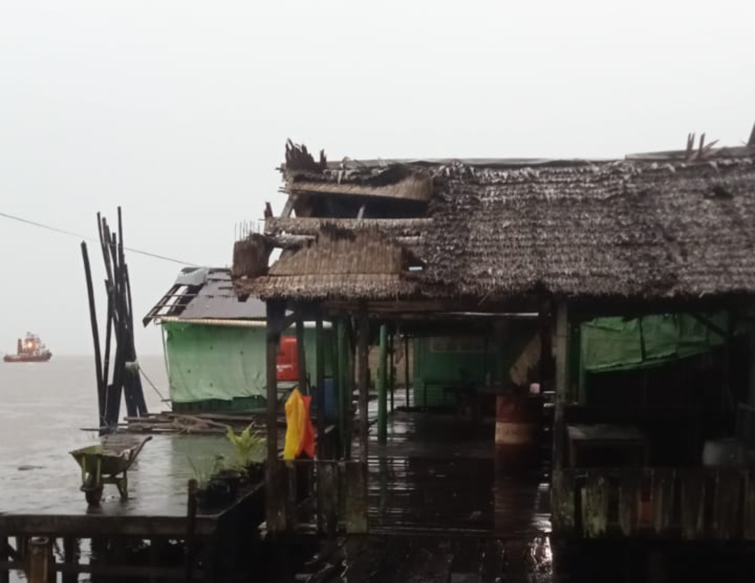 Tujuh Rumah Warga Kubu Rusa Diterjang Angin Puting Beliung