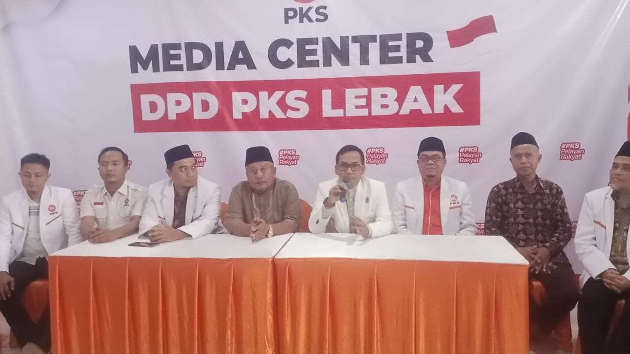 H.Akhmad Jajuli Bakal Calon Bupati Lebak Ambil Formulir Pendaftaran Ke PPP dan PKS