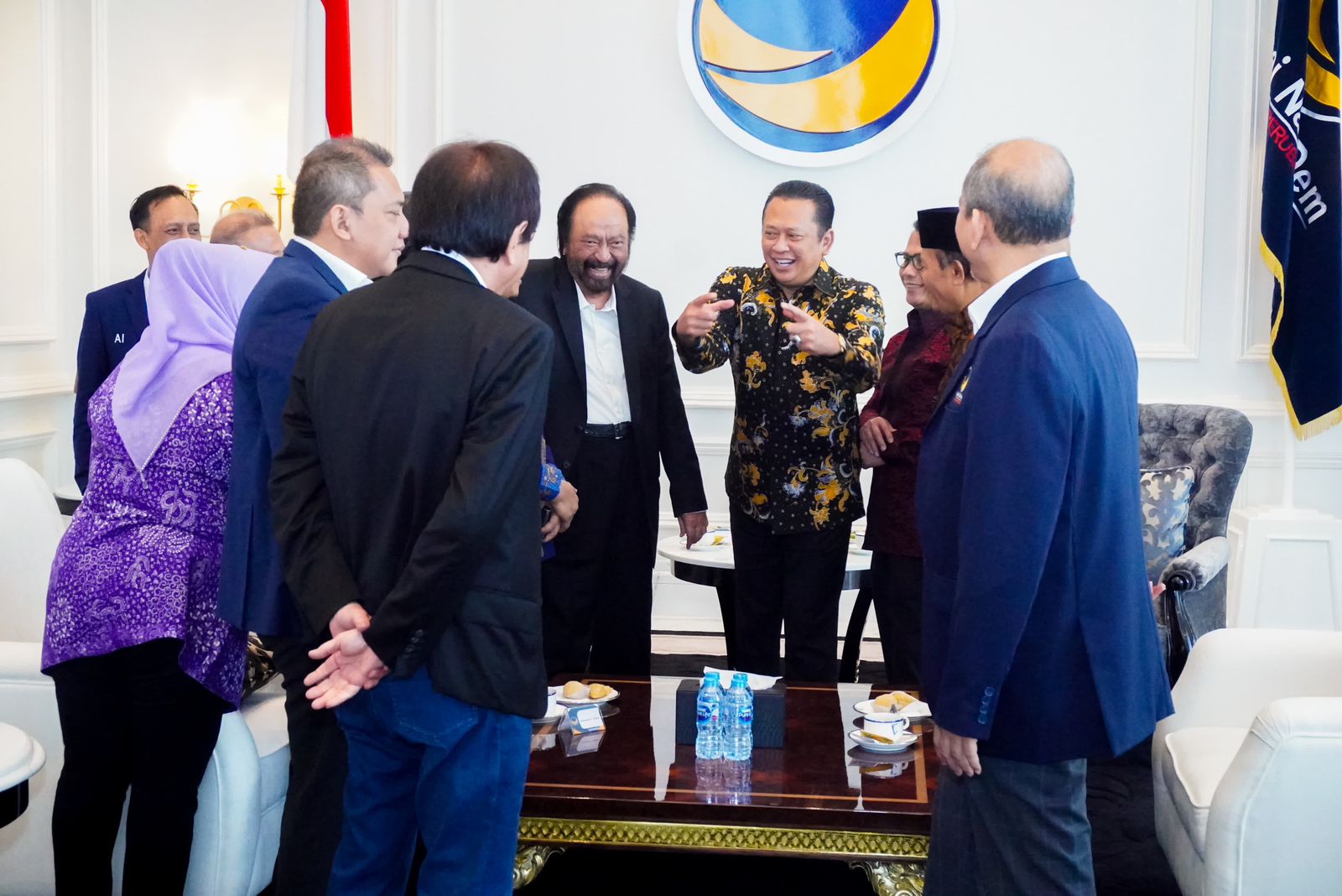 Bertemu Ketum Nasdem Surya Paloh, Pimpinan MPR Terima Aspirasi Usulan MPR Kembali Menjadi Lembaga Tertinggi Negara dan Lakukan Amandemen Menyeluruh