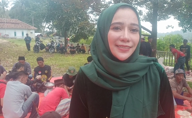 Pasca idul adha 1445 h, calon gubernur Banten ratu Ageng Rekawati Bagikan Daging Qurban