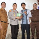 Bakti Sosial Polres Lebak, Bagikan Bansos Dan Bedah Rumah Sambut Hari Bhayangkara Ke-78