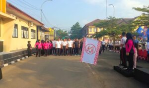 Sambut HUT Bhayangkara ke 78 , Polres Serang Gelar Olah Raga Jalan Santai Sambut HUT Bhayangkara ke 78 , Polres Serang Gelar Olah Raga Jalan Santai